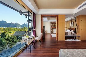 Guilin Village Creek Inn