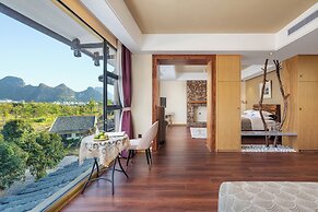 Guilin Village Creek Inn