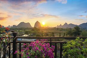 Guilin Village Creek Inn