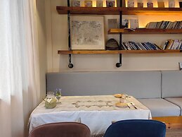 Guilin Village Creek Inn