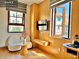 HANZ Lagoon Sunset Boutique Hotel