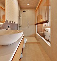 HANZ Lagoon Sunset Boutique Hotel