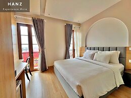 HANZ Lagoon Sunset Boutique Hotel