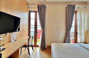 HANZ Lagoon Sunset Boutique Hotel