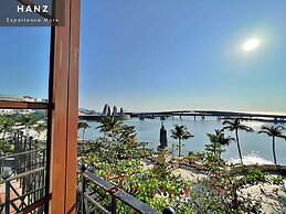 HANZ Lagoon Sunset Boutique Hotel