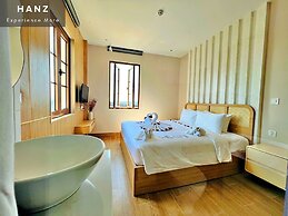 HANZ Lagoon Sunset Boutique Hotel