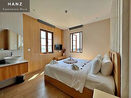 HANZ Lagoon Sunset Boutique Hotel