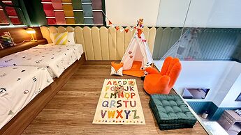 Ashley Tugu Tani Menteng