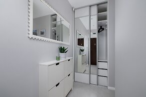 Apartment Kotlarska Cracow by Renters