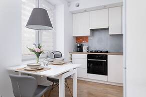 Apartment Kotlarska Cracow by Renters