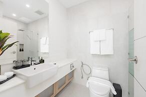 NAKA-RAJ Escape Hotel