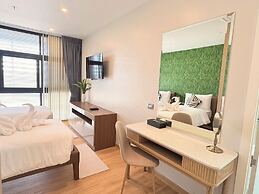 NAKA-RAJ Escape Hotel