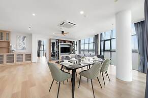 NAKA-RAJ Escape Hotel