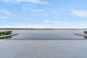 NAKA-RAJ Escape Hotel