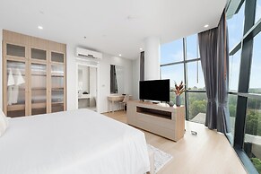 NAKA-RAJ Escape Hotel