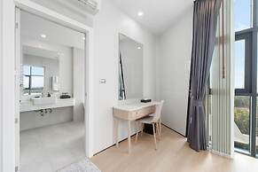 NAKA-RAJ Escape Hotel