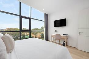 NAKA-RAJ Escape Hotel