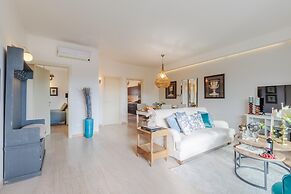 Serenity Vista Penthouse