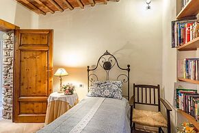 Citrus Charm Farmhouse