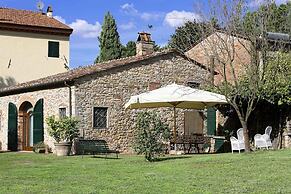 Citrus Charm Farmhouse