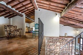 Citrus Charm Farmhouse