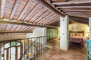 Citrus Charm Farmhouse