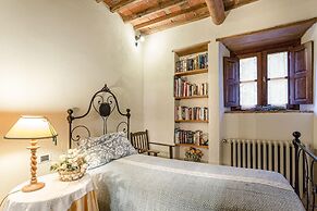 Citrus Charm Farmhouse