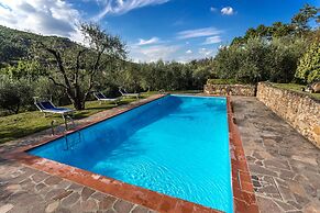 Citrus Charm Farmhouse