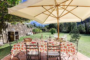 Citrus Charm Farmhouse