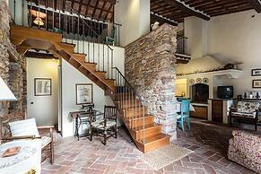 Citrus Charm Farmhouse