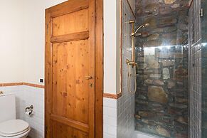 Citrus Charm Farmhouse