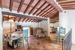 Citrus Charm Farmhouse