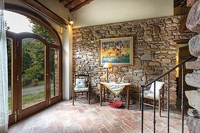 Citrus Charm Farmhouse