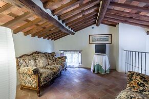 Citrus Charm Farmhouse