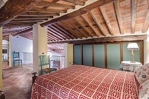 Citrus Charm Farmhouse