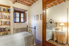 Citrus Charm Farmhouse