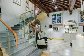 The Lucca Heritage Retreat