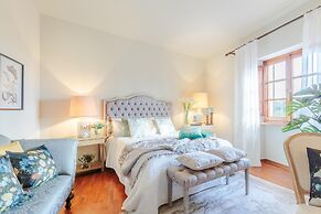 Amore Farmhouse Retreat