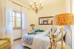 Amore Farmhouse Retreat