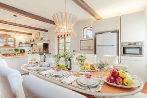 Amore Farmhouse Retreat