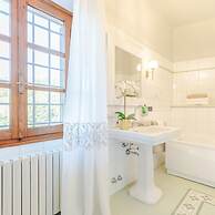 Amore Farmhouse Retreat