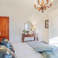 Amore Farmhouse Retreat