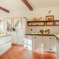 Amore Farmhouse Retreat