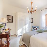 Amore Farmhouse Retreat