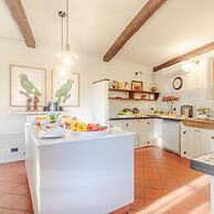 Amore Farmhouse Retreat