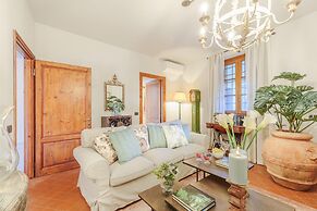 Amore Farmhouse Retreat