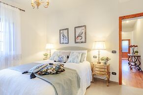 Amore Farmhouse Retreat