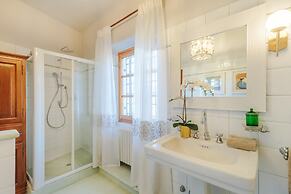 Amore Farmhouse Retreat