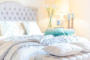 Amore Farmhouse Retreat