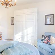 Amore Farmhouse Retreat